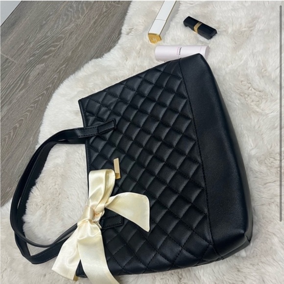 Tote‎ bag (2/$45) - Picture 2 of 3